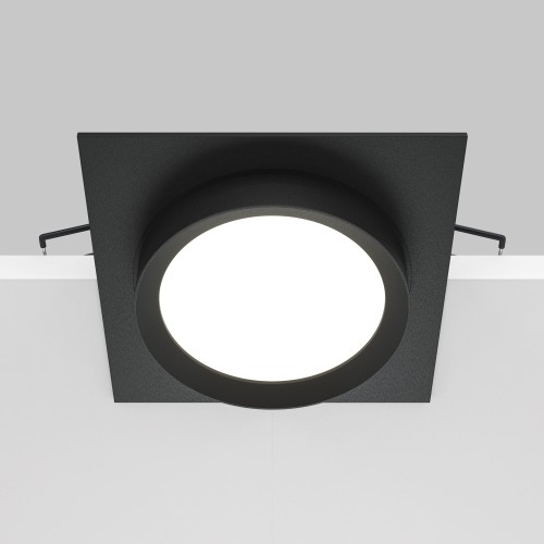 Встраиваемый светильник Maytoni Downlight Hoop DL086-GX53-SQ-B